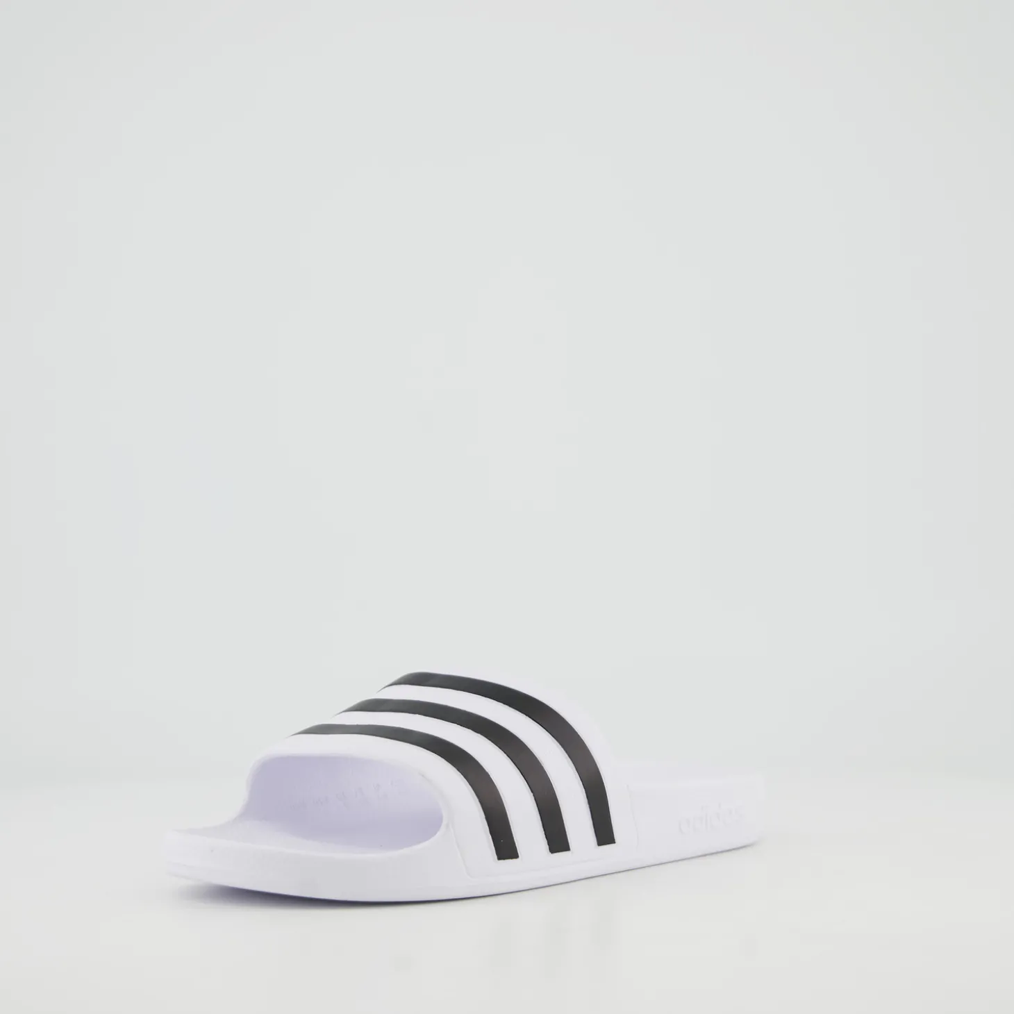 ADILETTE AQUA