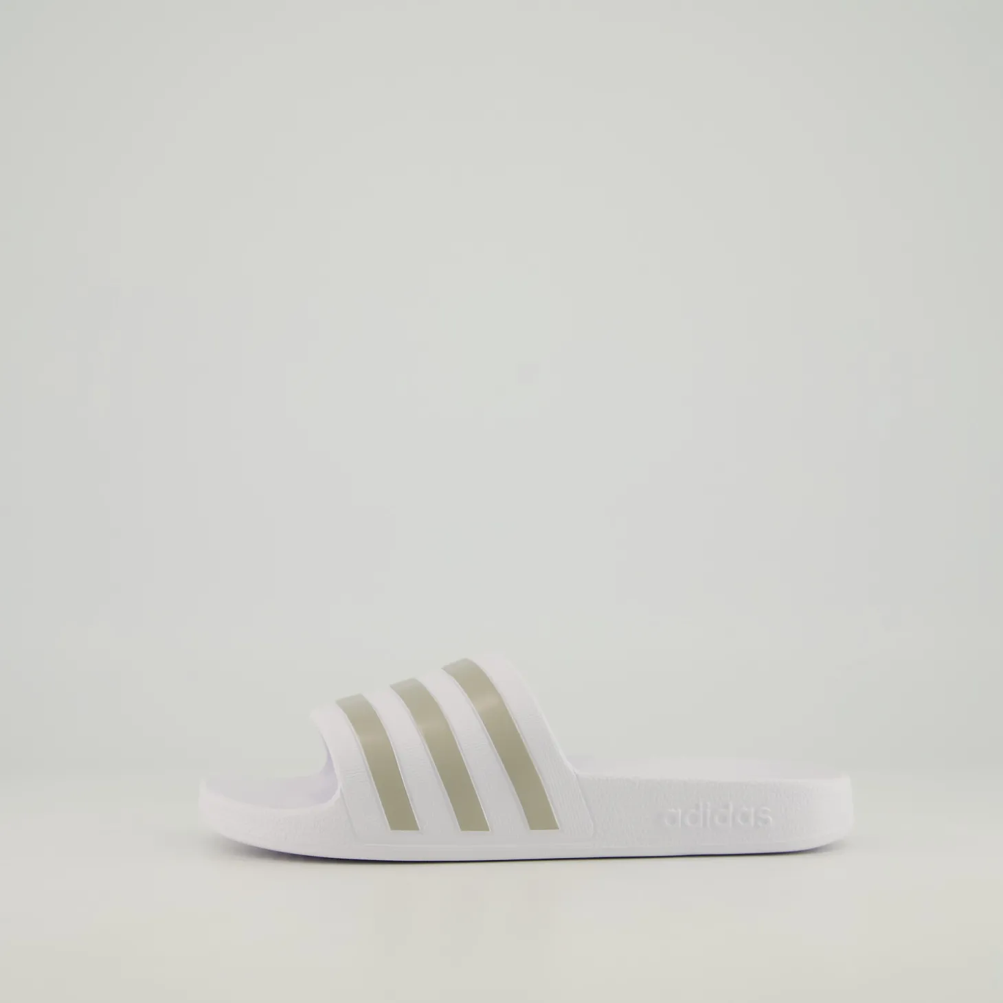 ADILETTE AQUA