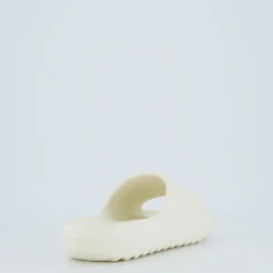 ADILETTE LUMIA
