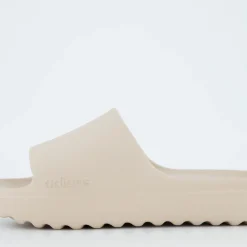 ADILETTE LUMIA