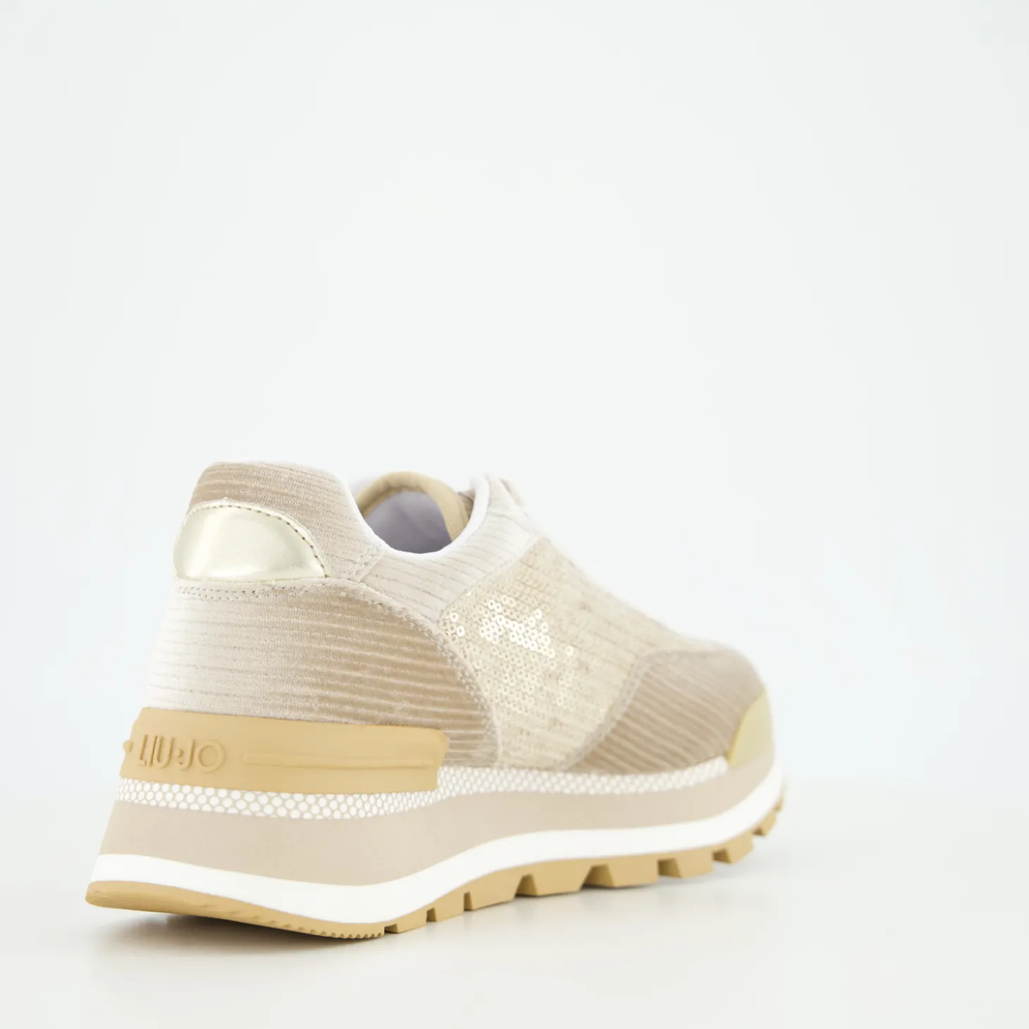 AMAZING 23