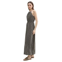 American neckline maxi dress