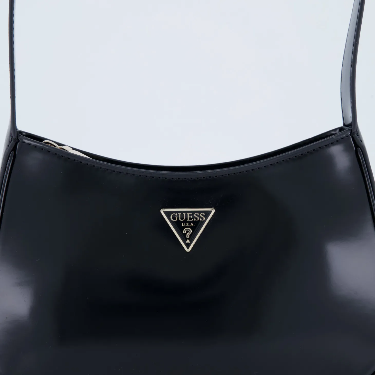 ARNELA TOP ZIP SHOULDER BAG