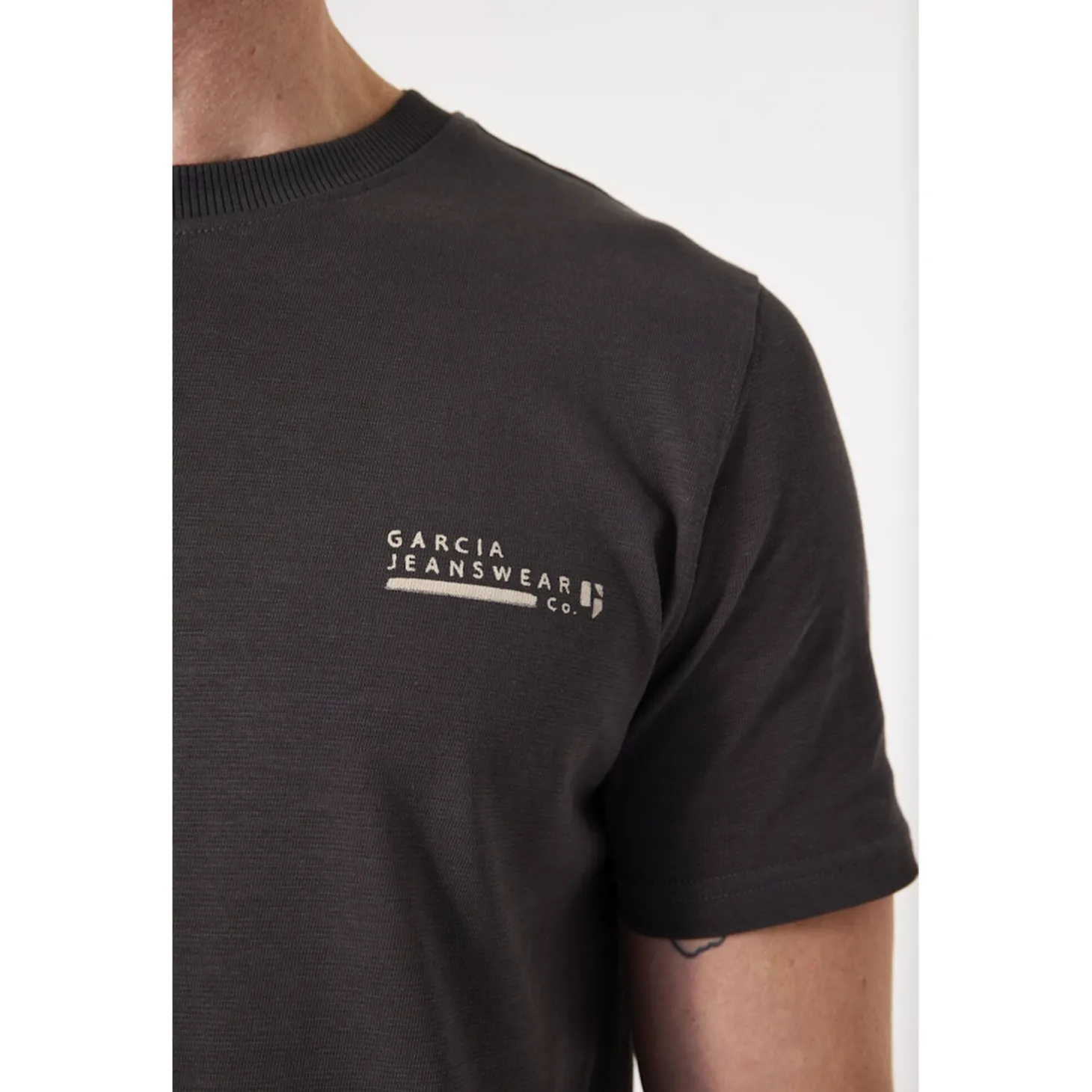 B51001_men`s T-shirt ss