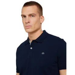 Basic polo with contrast