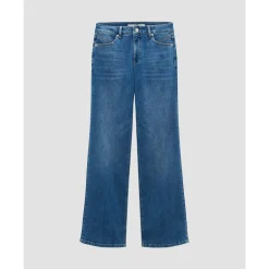 Carie iconic