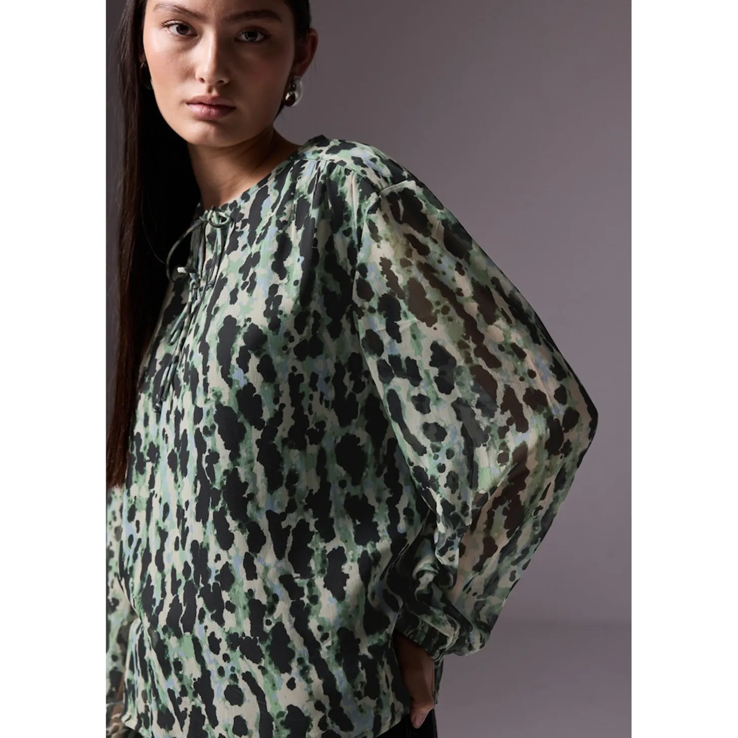 Chiffon tunic blouse w string