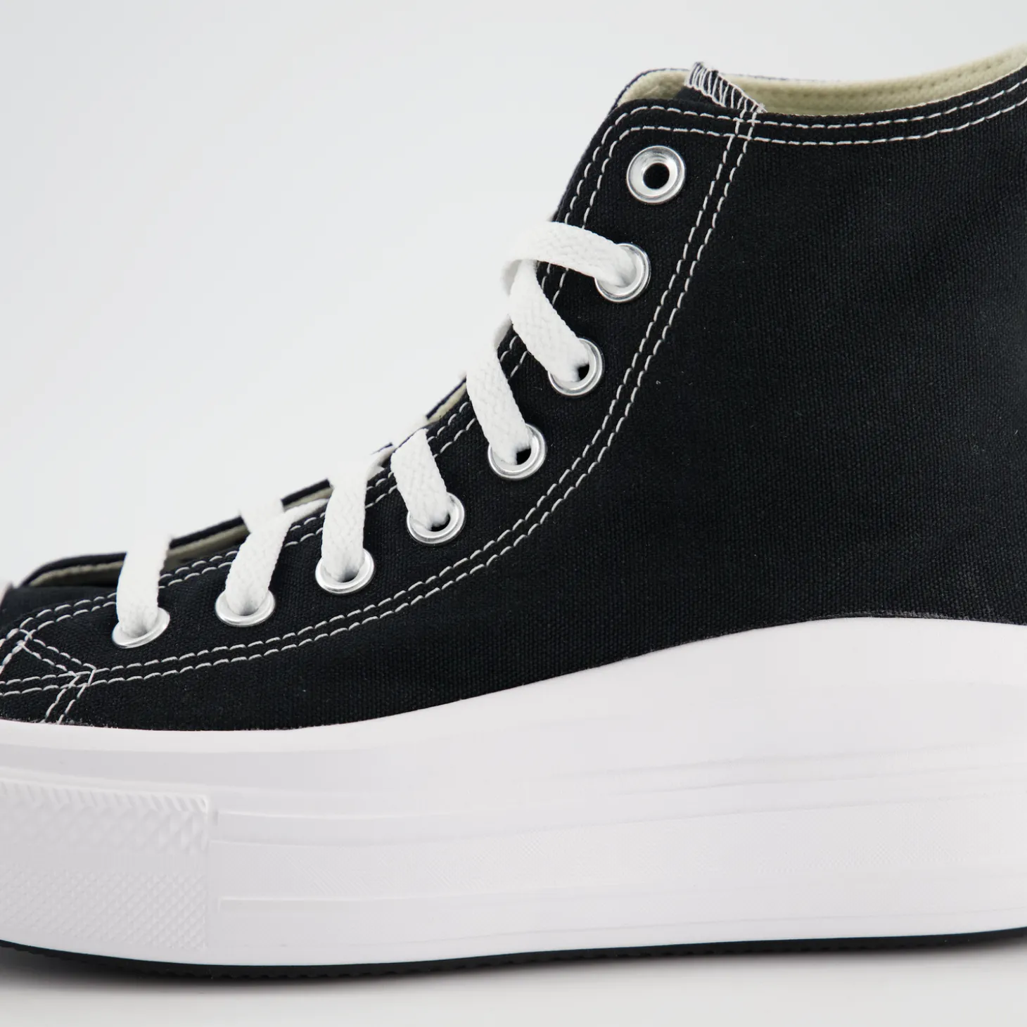 CHUCK TAYLOR ALL STAR MOVE PLA