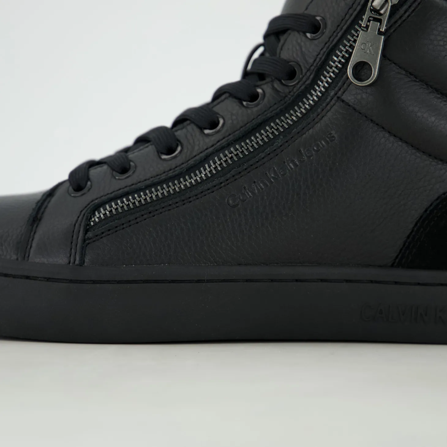 CLASSIC CUPSOLE ZIP MID IN