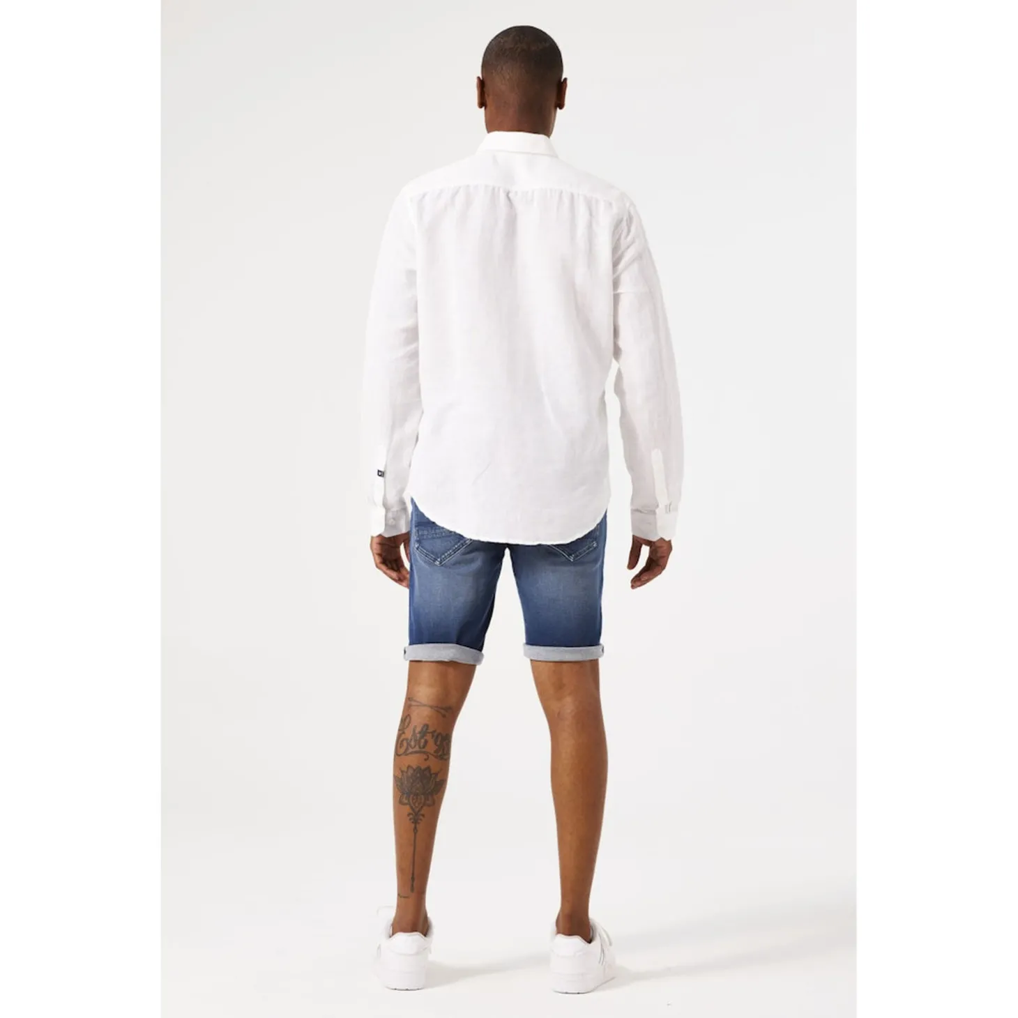 615 col.8185_Russo short