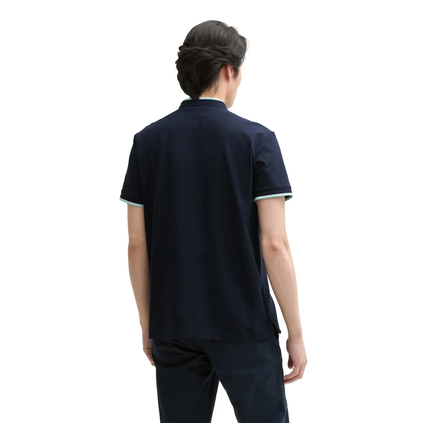 Detailed printed stand-up polo