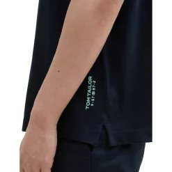 Detailed printed stand-up polo