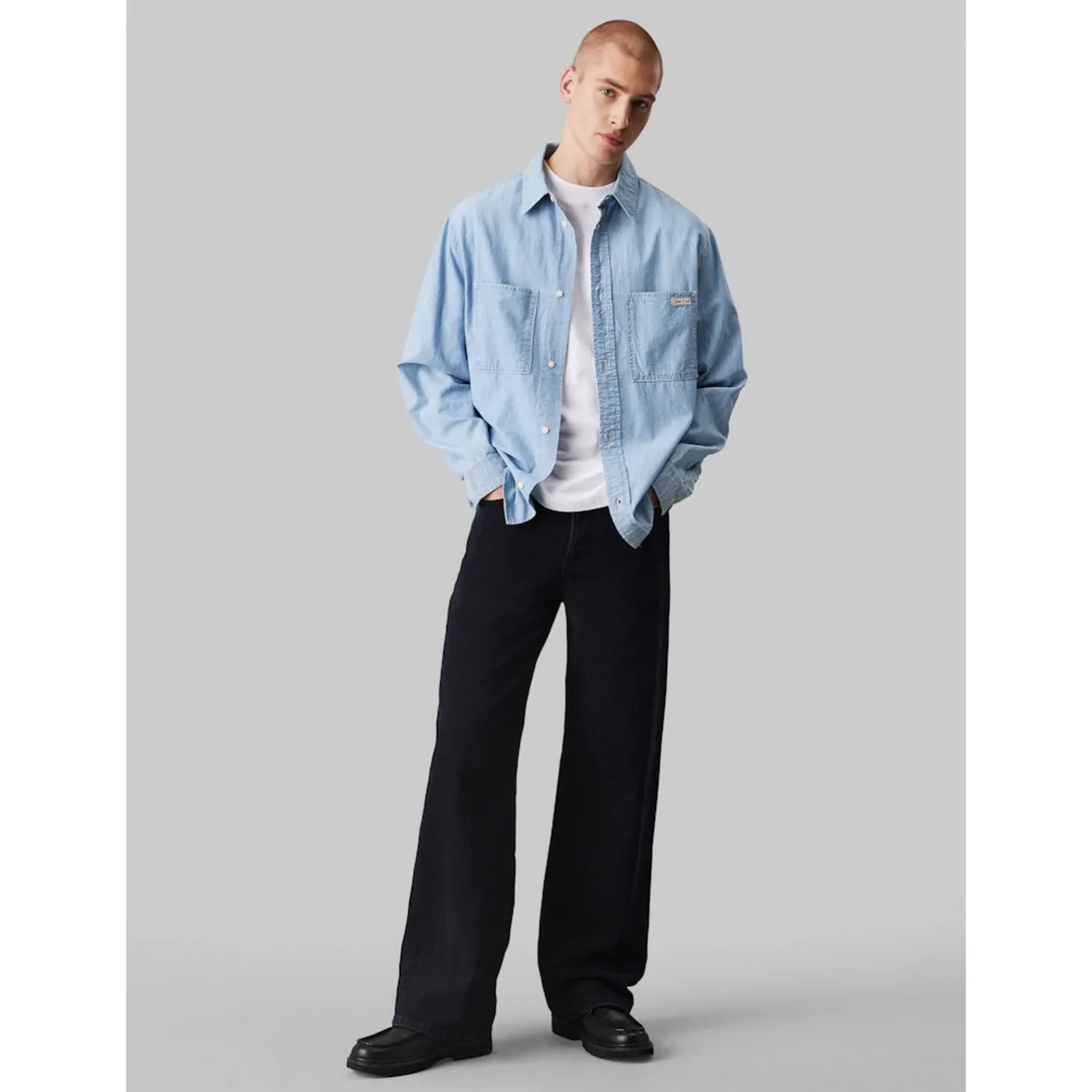 EASY CHAMBRAY SHIRT