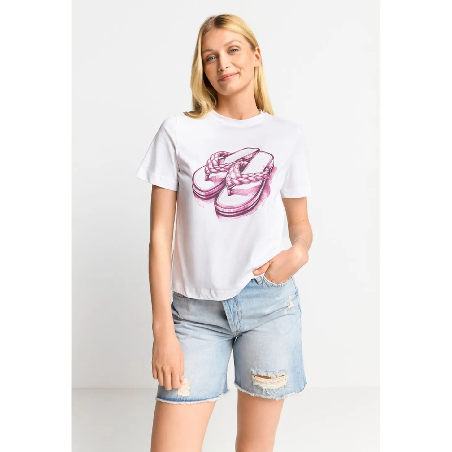 Elegant Fit T-Shirt Flip Flops