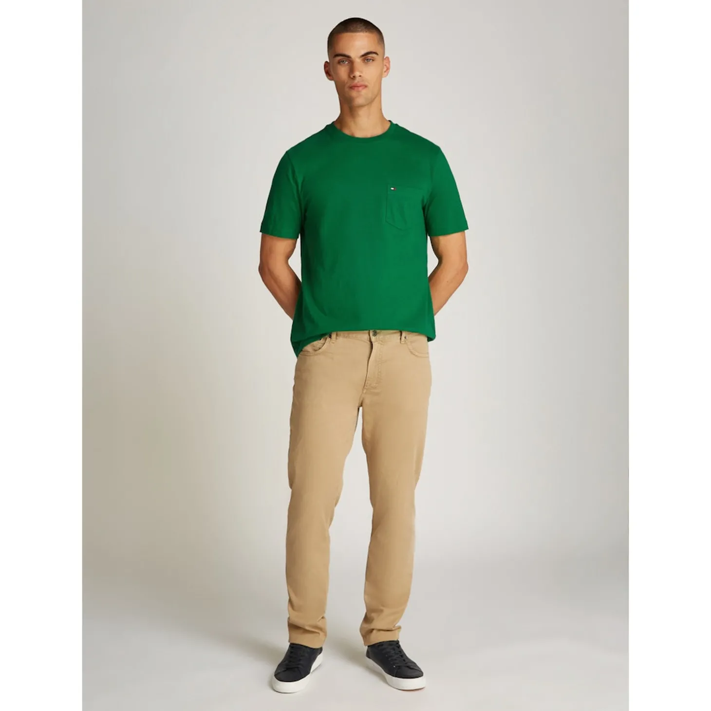 ESSENTIAL SOLID POCKET TEE