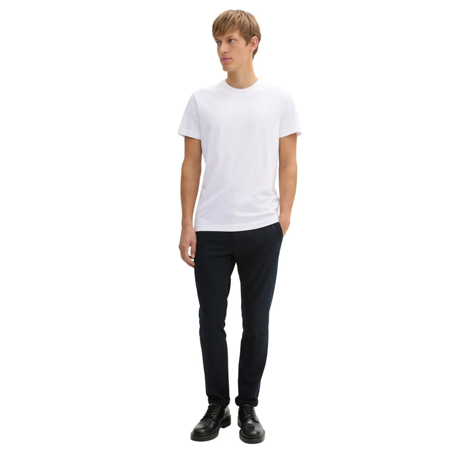 Fitted smart basic t-shirt