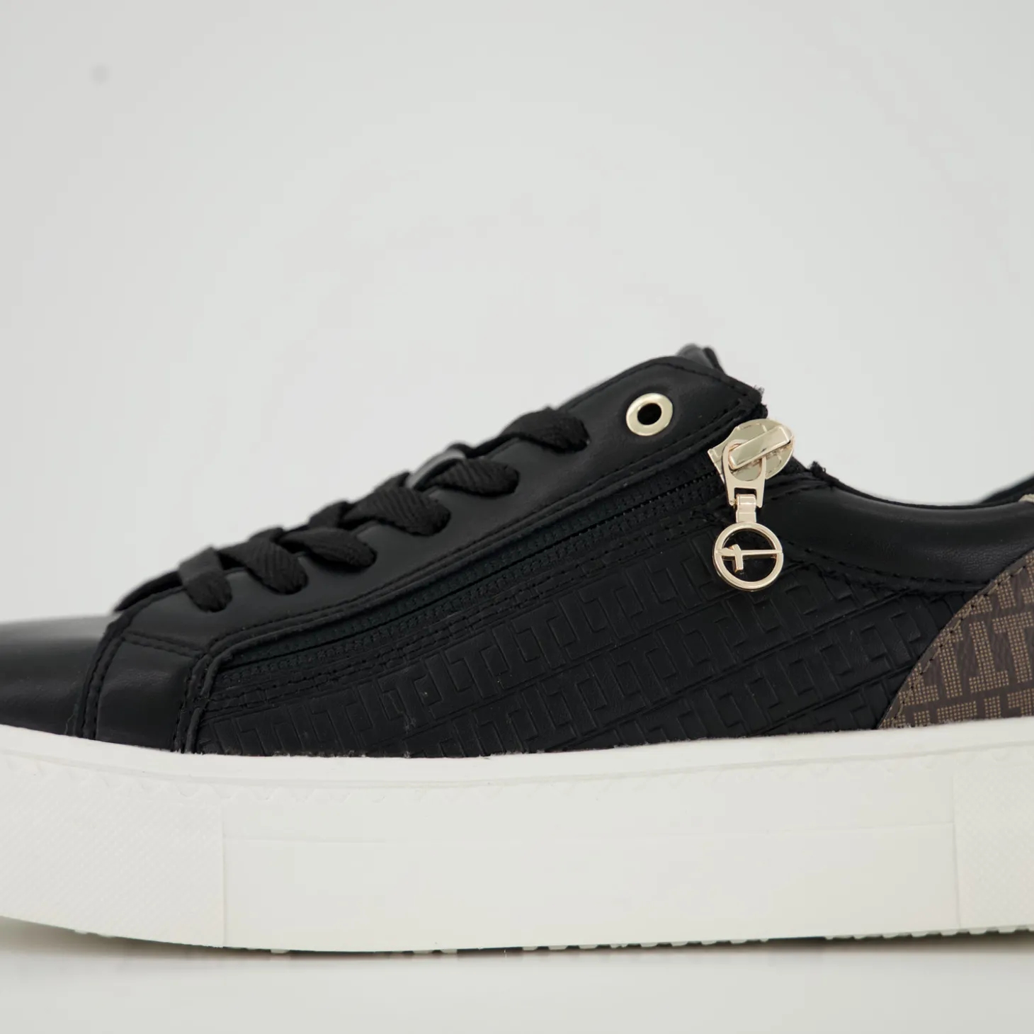 Halbschuhe