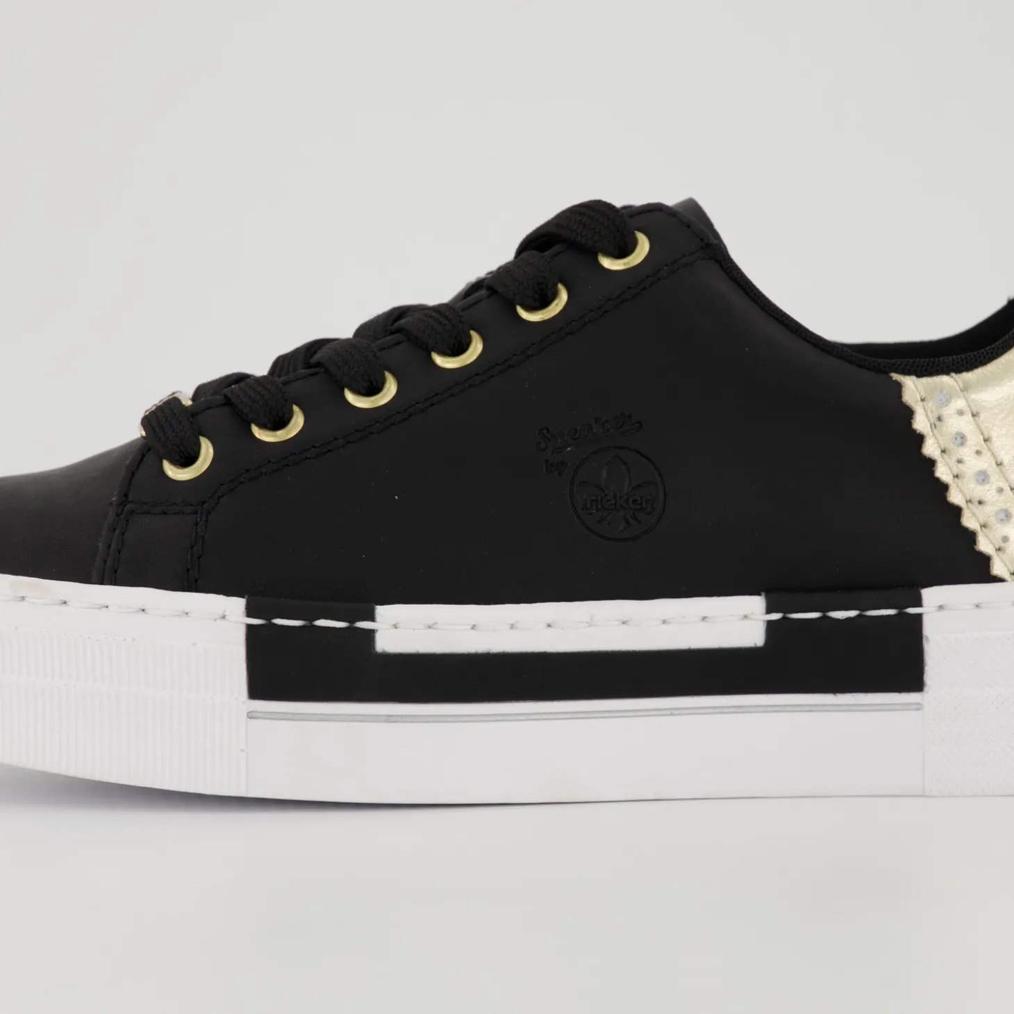Halbschuhe