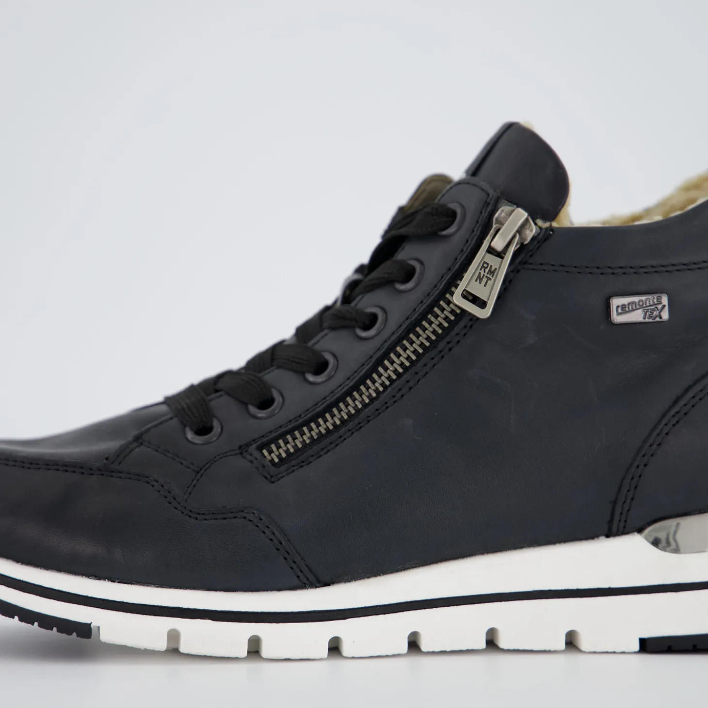 Halbschuhe