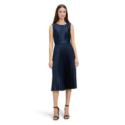 Kleid Lang ohne Arm