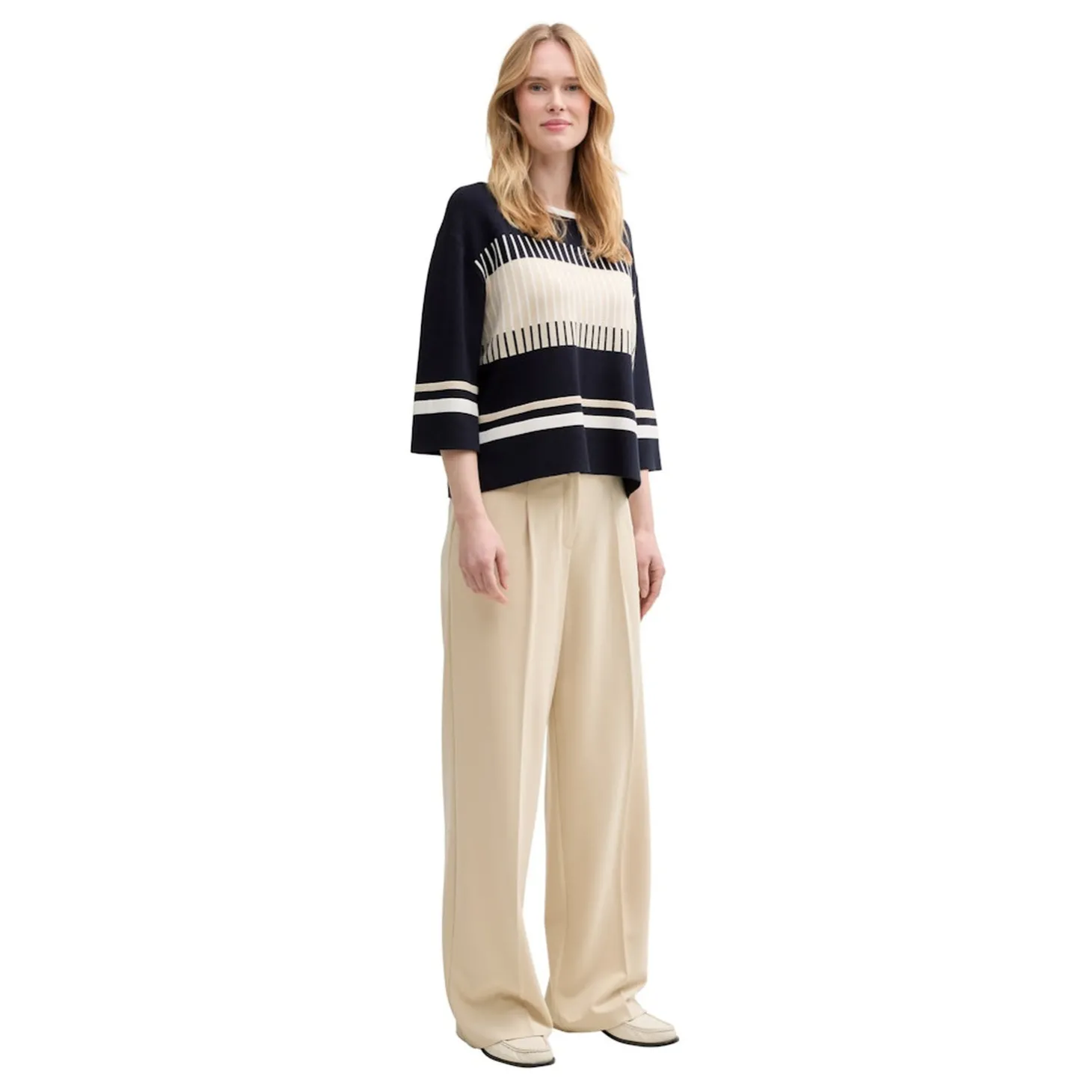 Knit colored stripe pullover