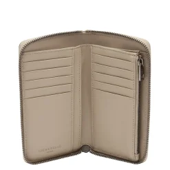 Lou Frieda 3D Leather
