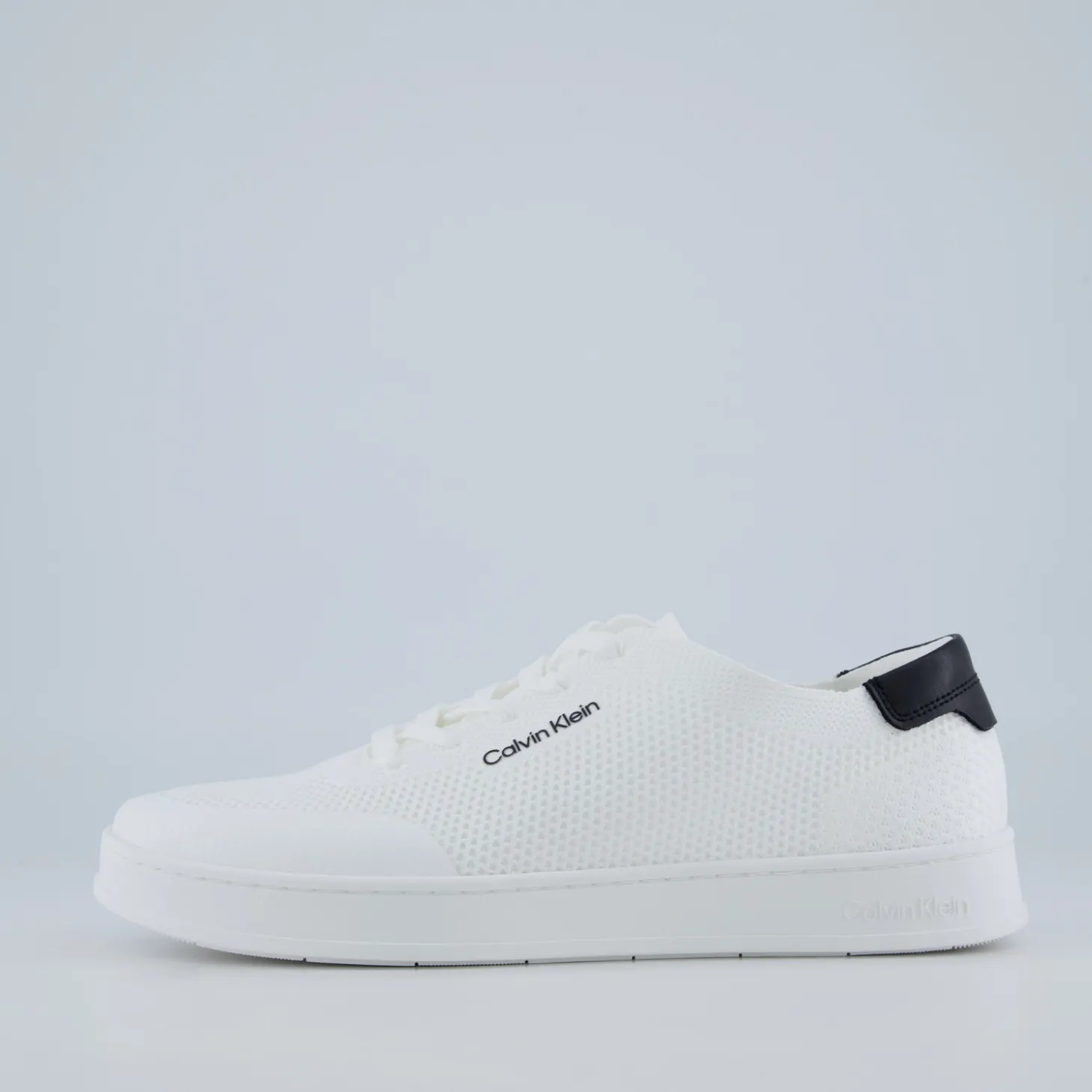 LOW TOP LACE UP KNIT