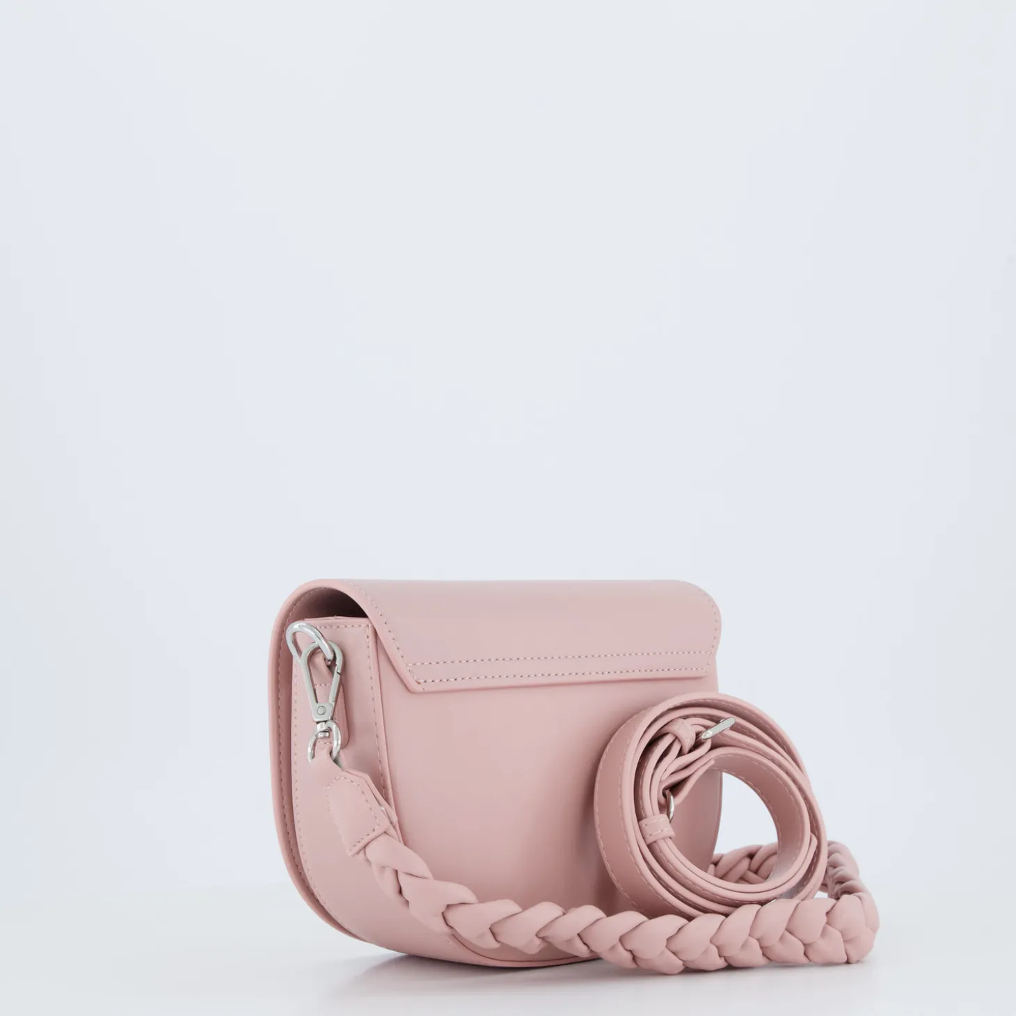 Melbu Saddle