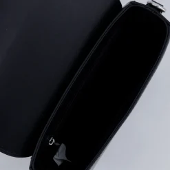 Melbu Saddle