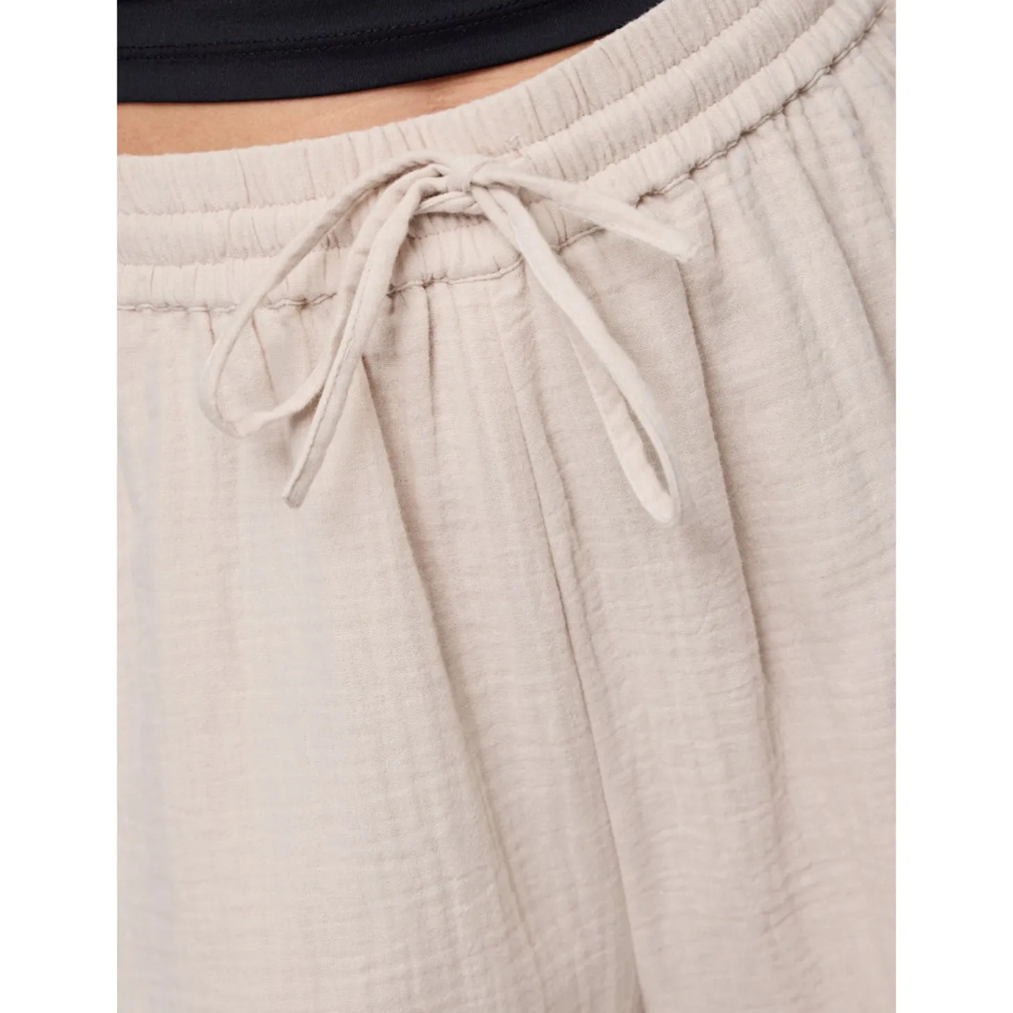 PCSASTINA HW SHORTS WVN BC