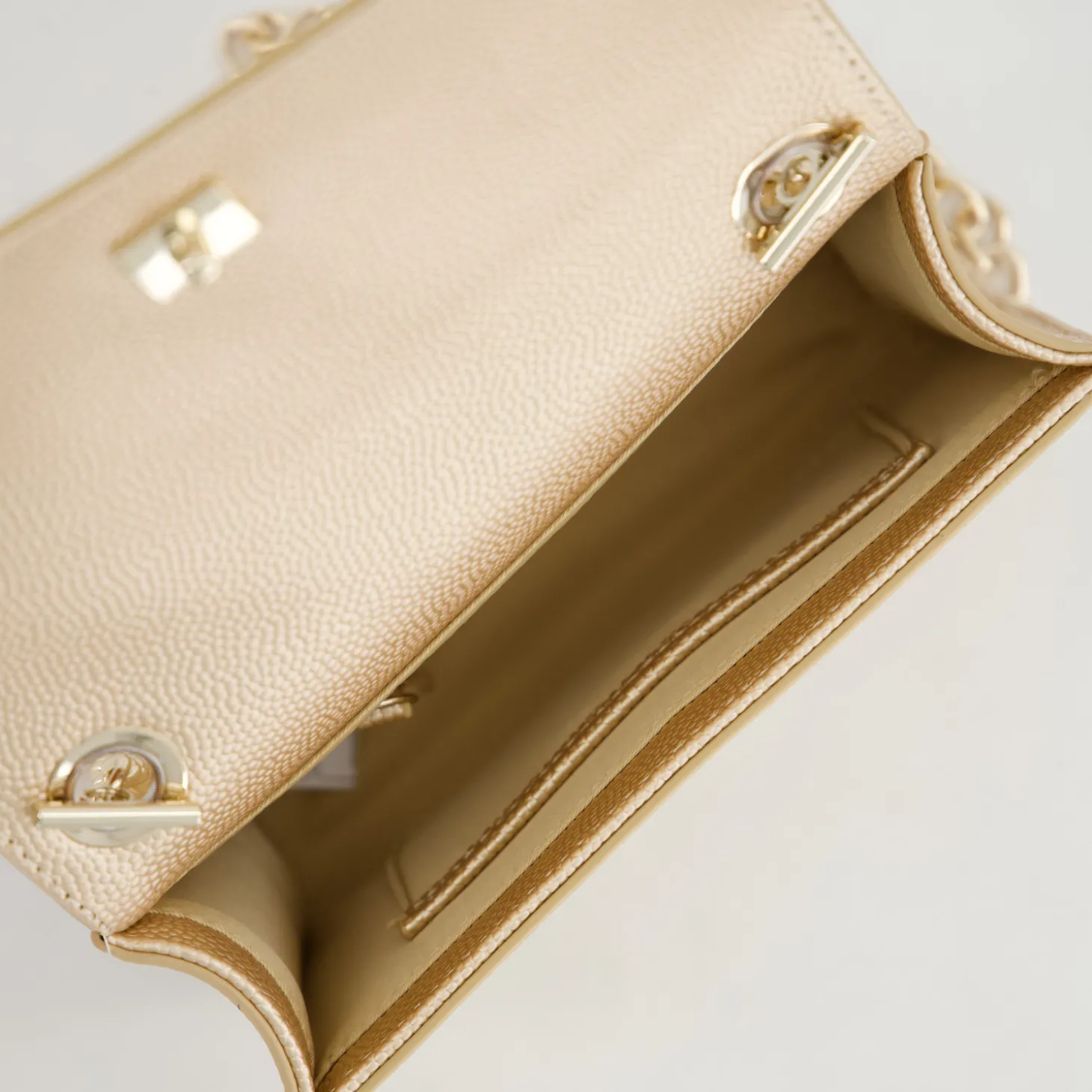 POCHETTE DIVINA