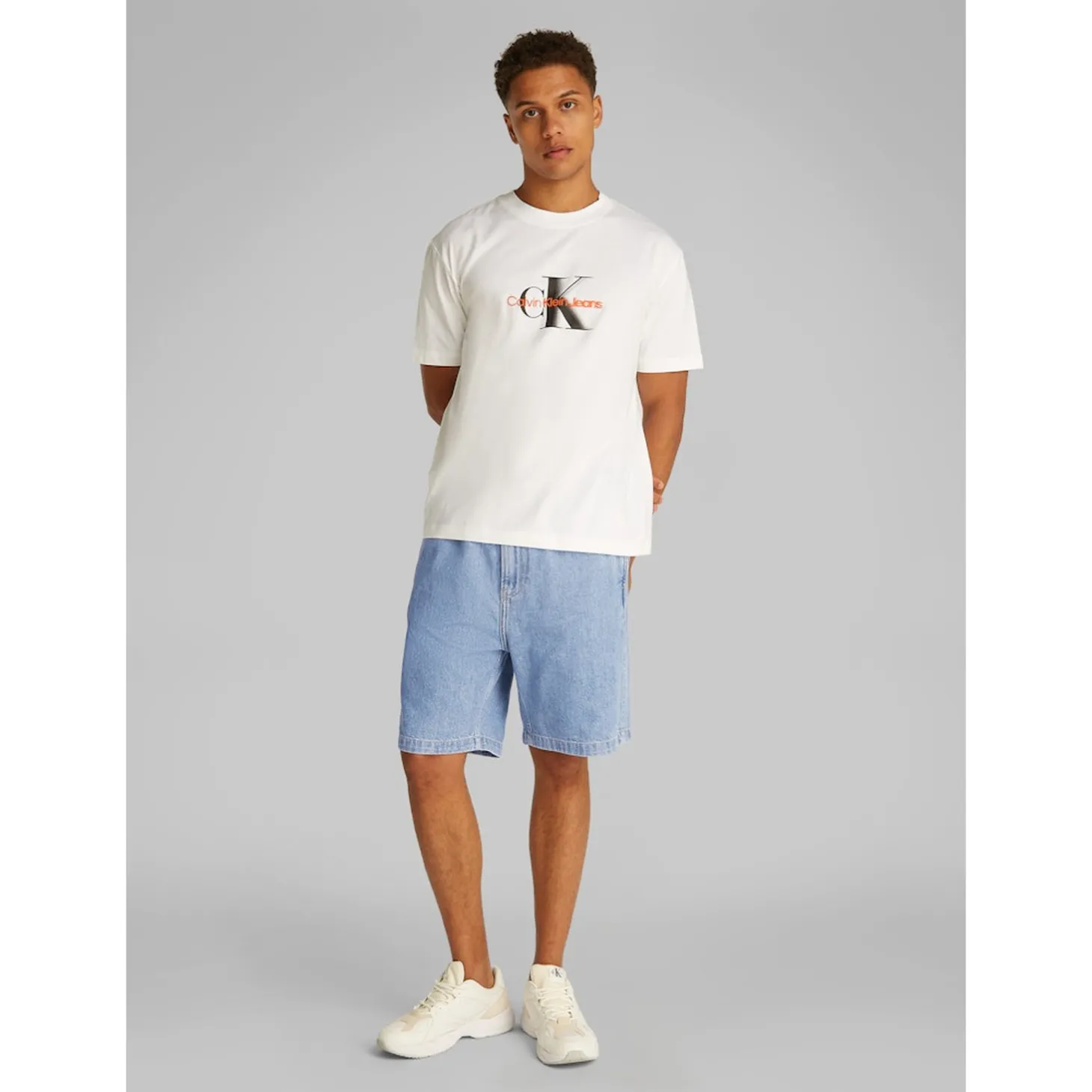 PULL ON RELAXED DENIM SHORT