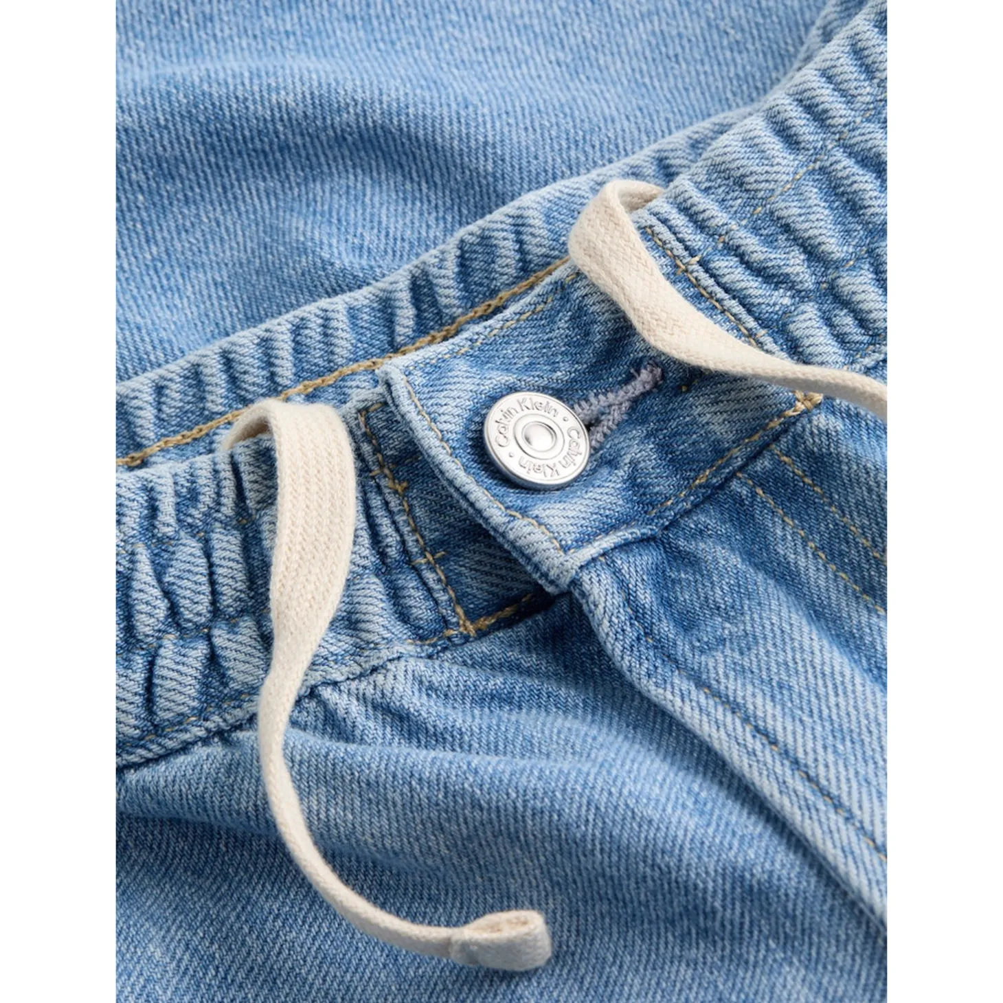 PULL ON RELAXED DENIM SHORT