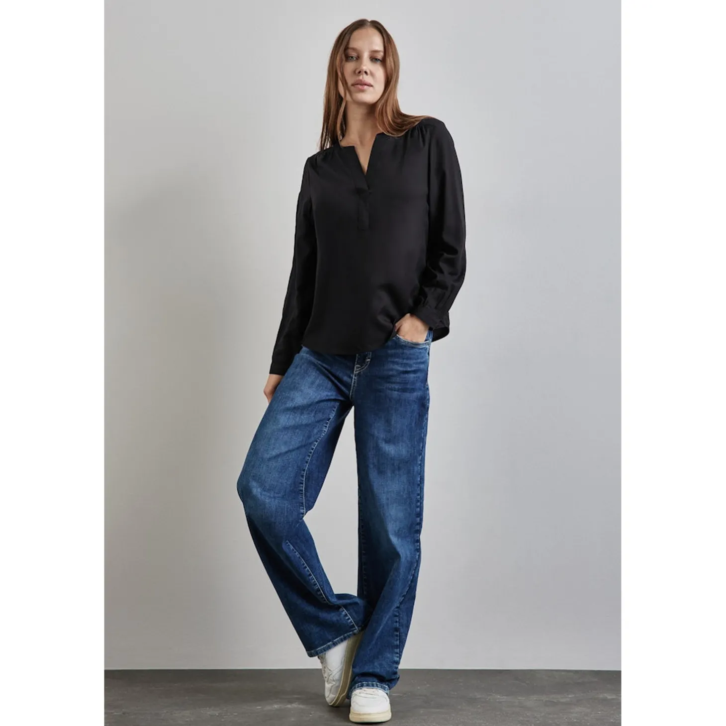 QR Splitneck tunic blouse