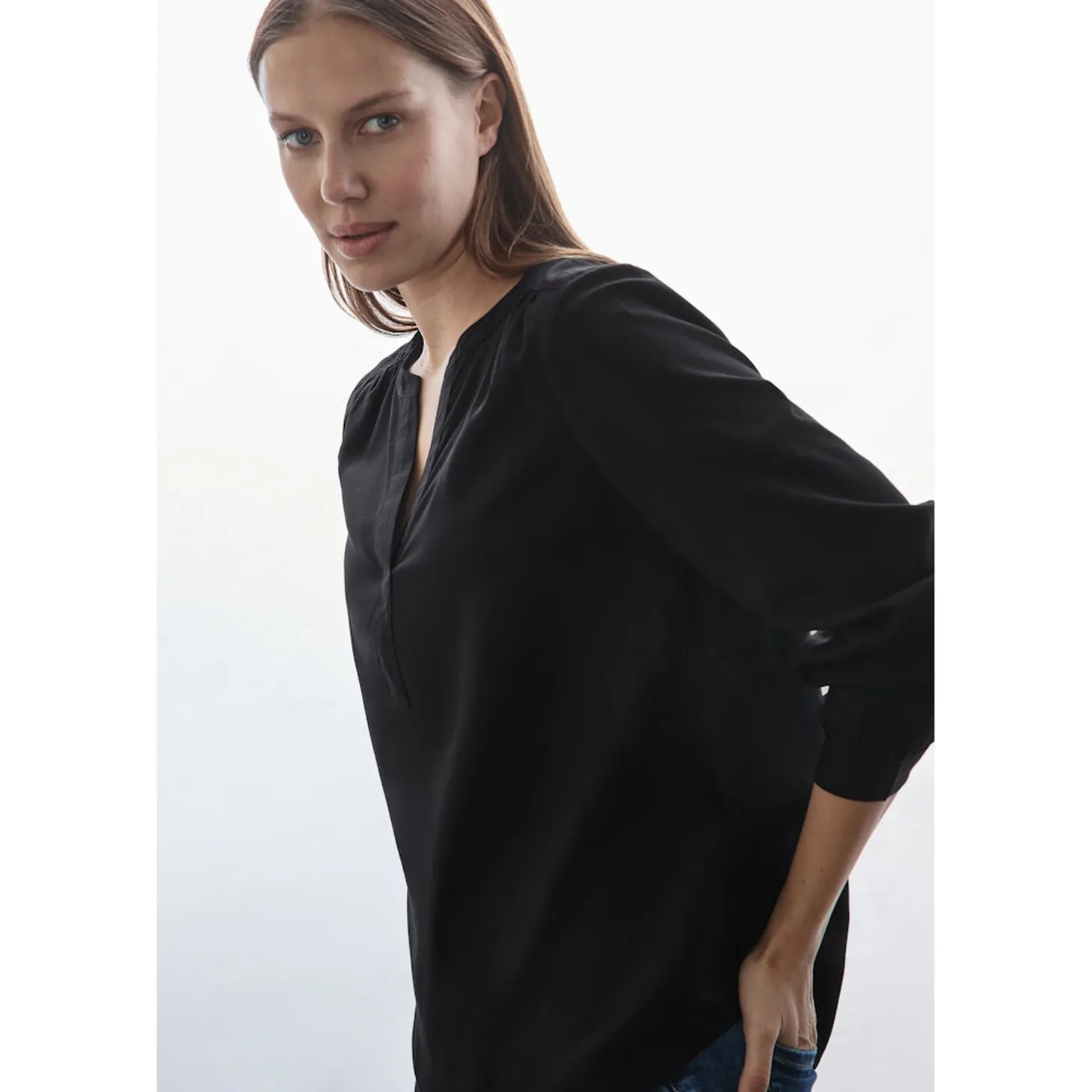 QR Splitneck tunic blouse