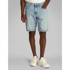 REGULAR SHORT