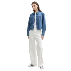 Short denim shirt with pockets