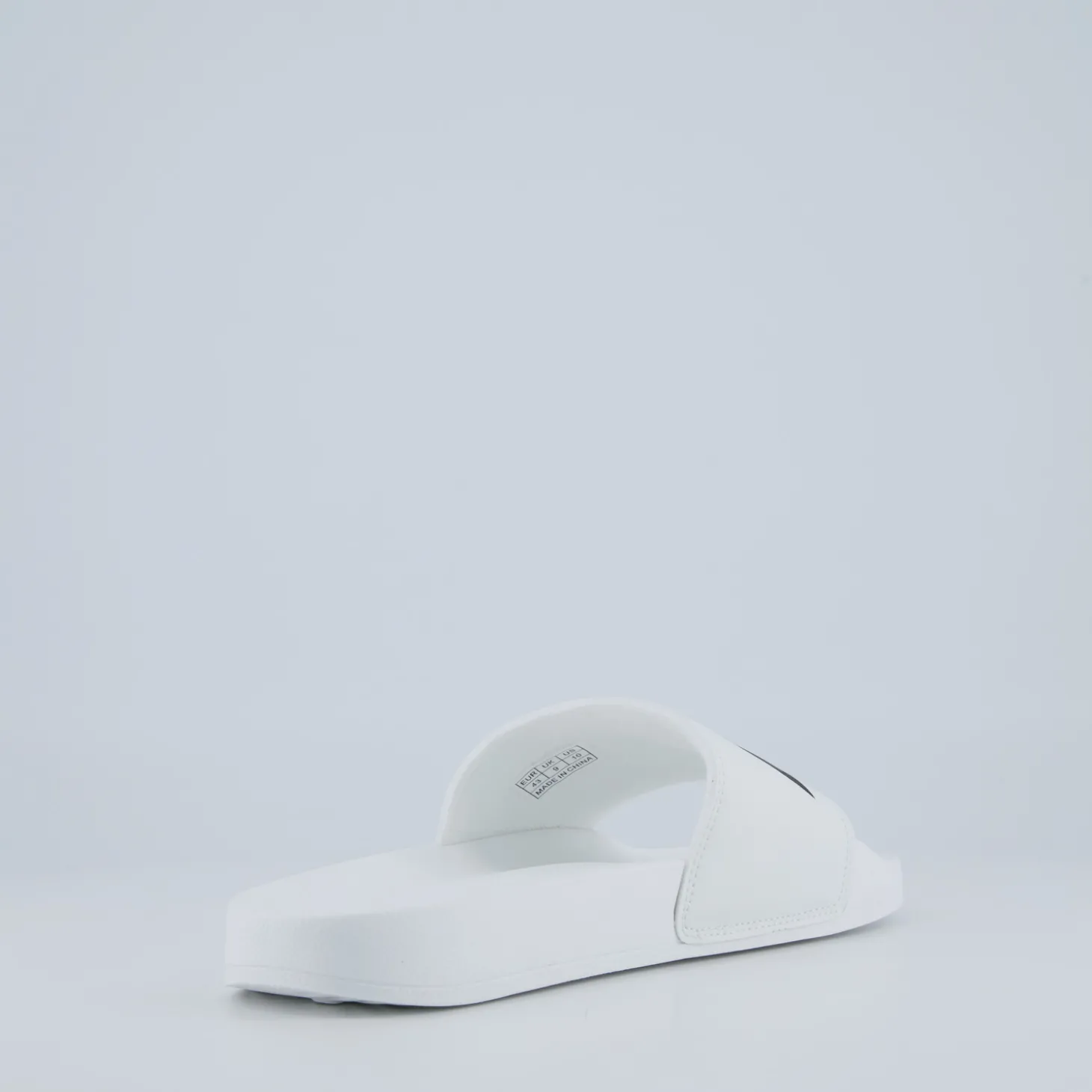 Slippers Logo