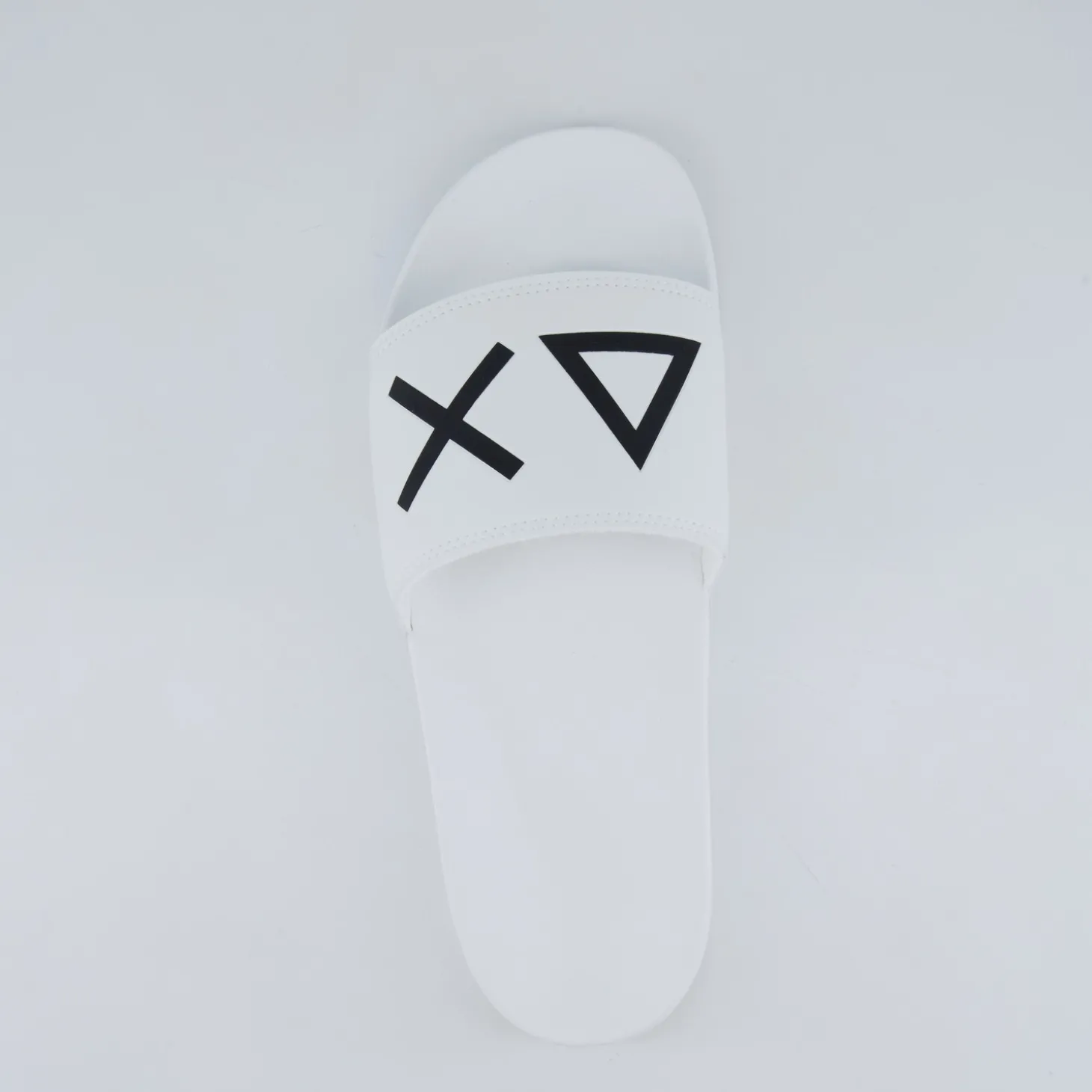 Slippers Logo