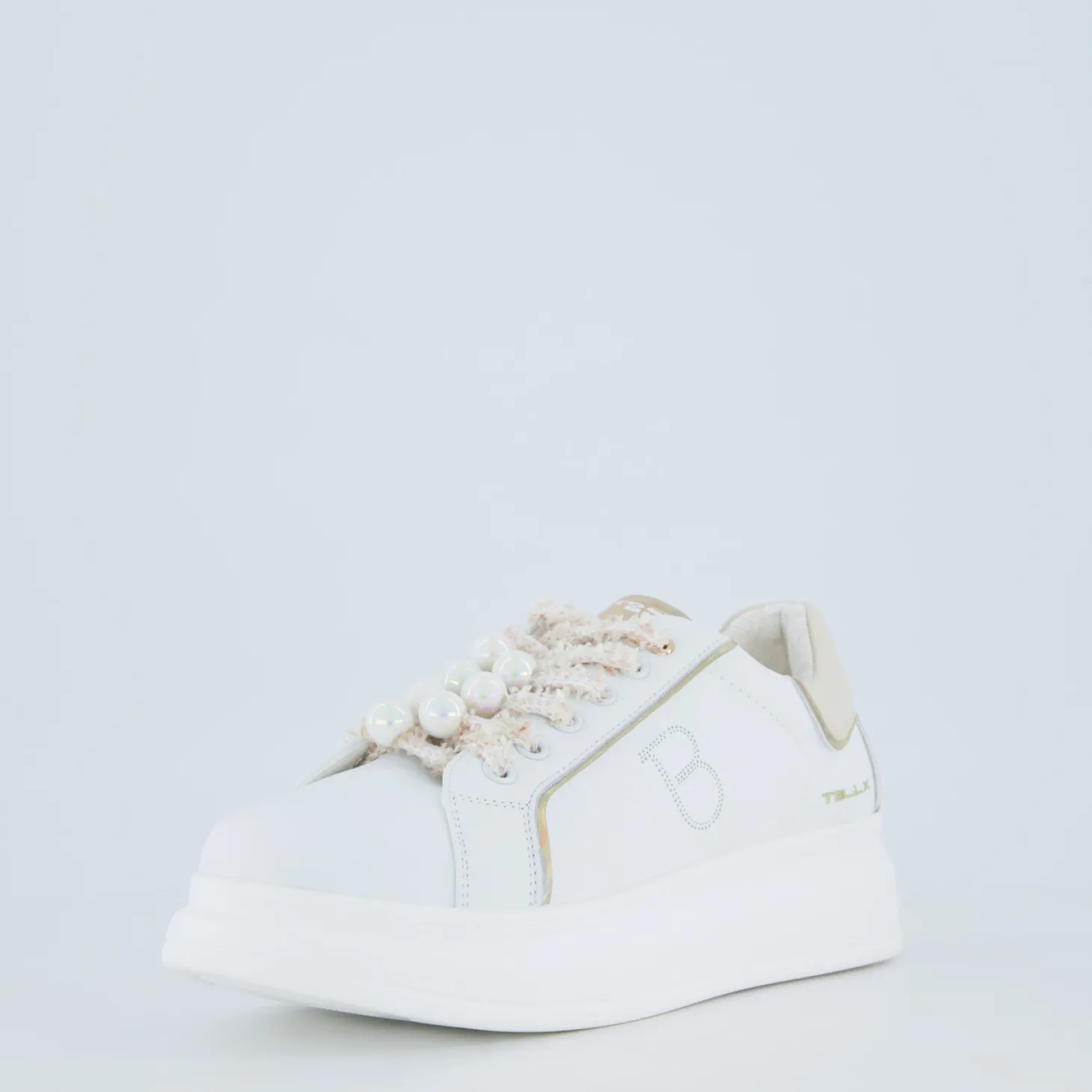 Sneaker