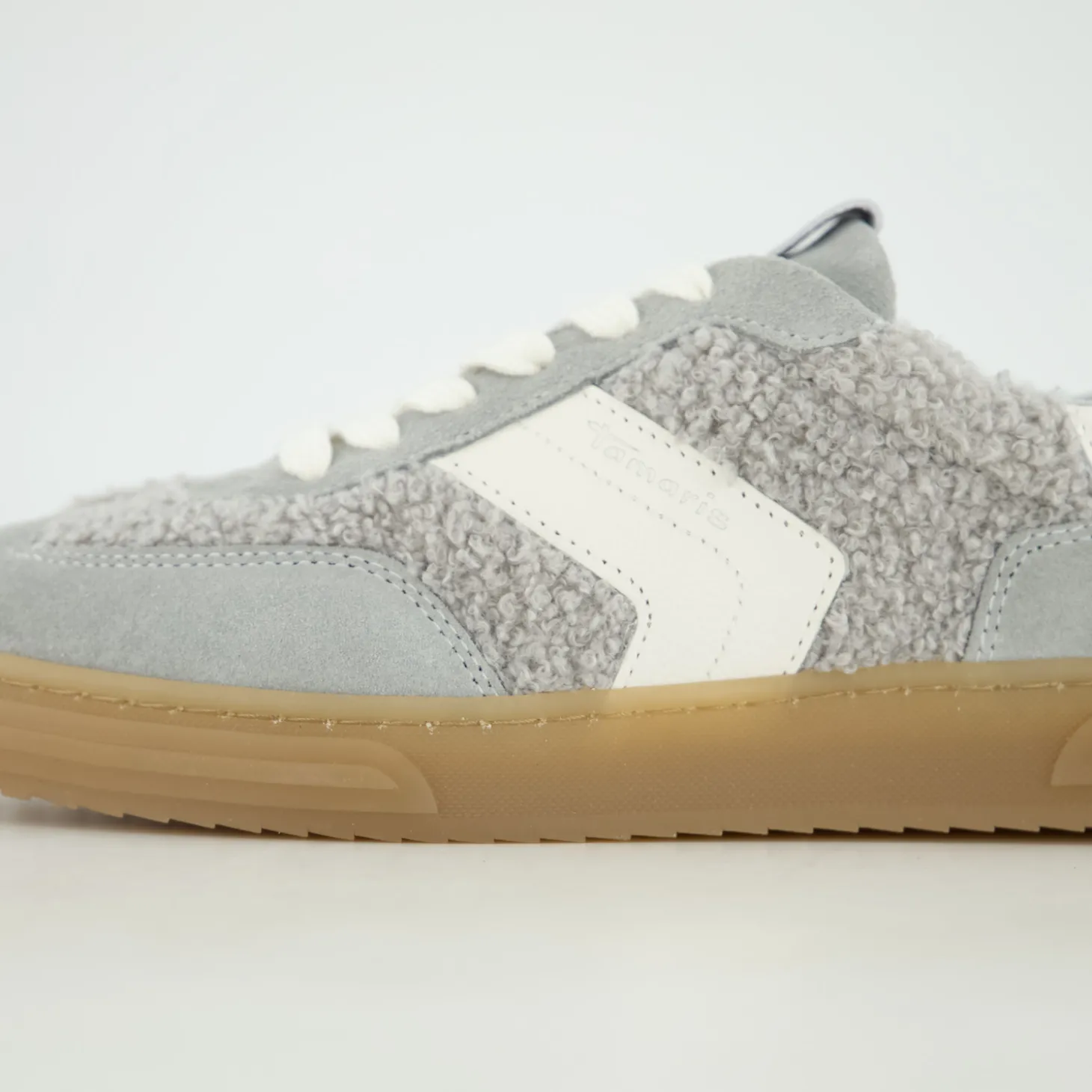Sneaker