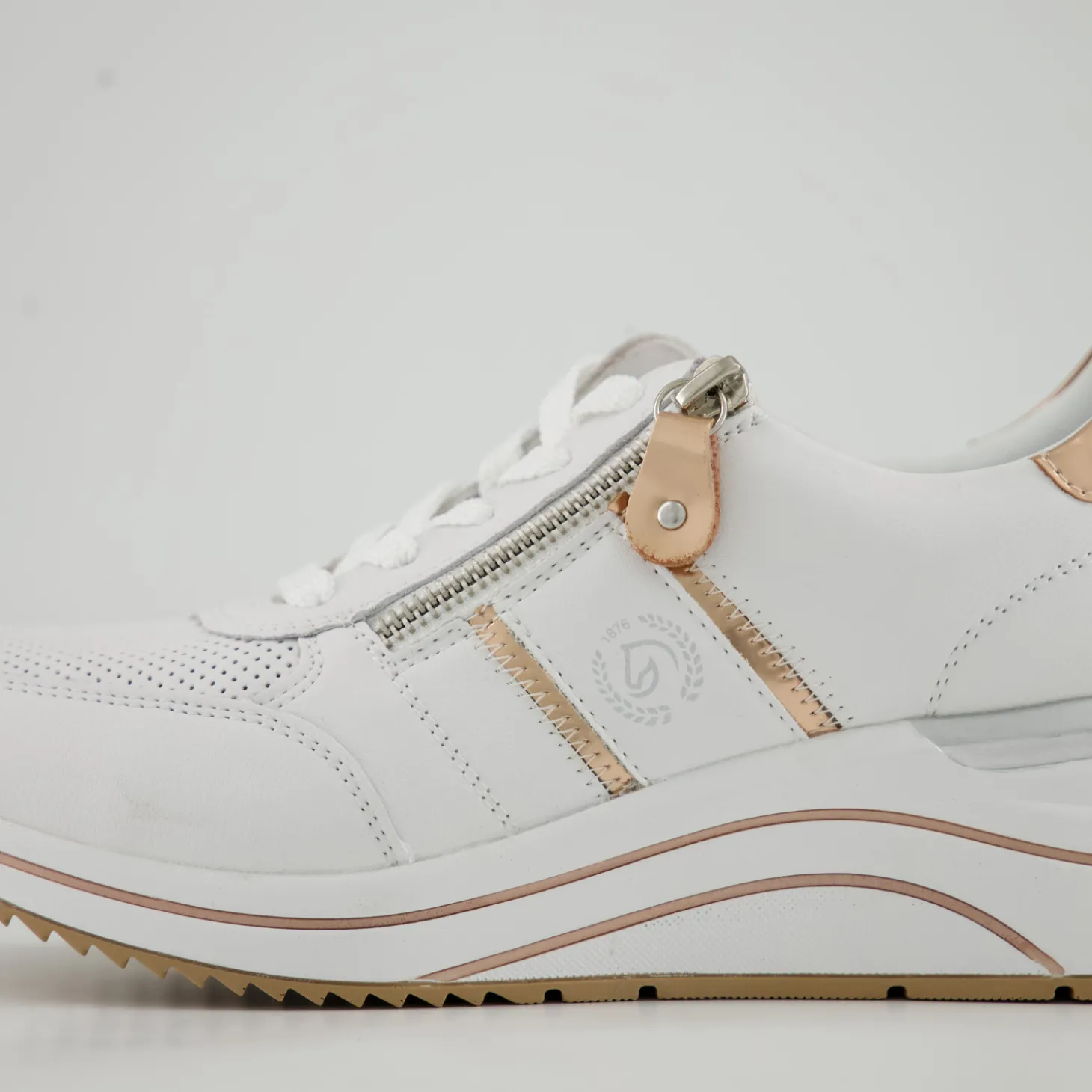 Sneaker