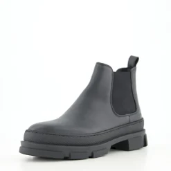 Stiefel & Stiefeletten