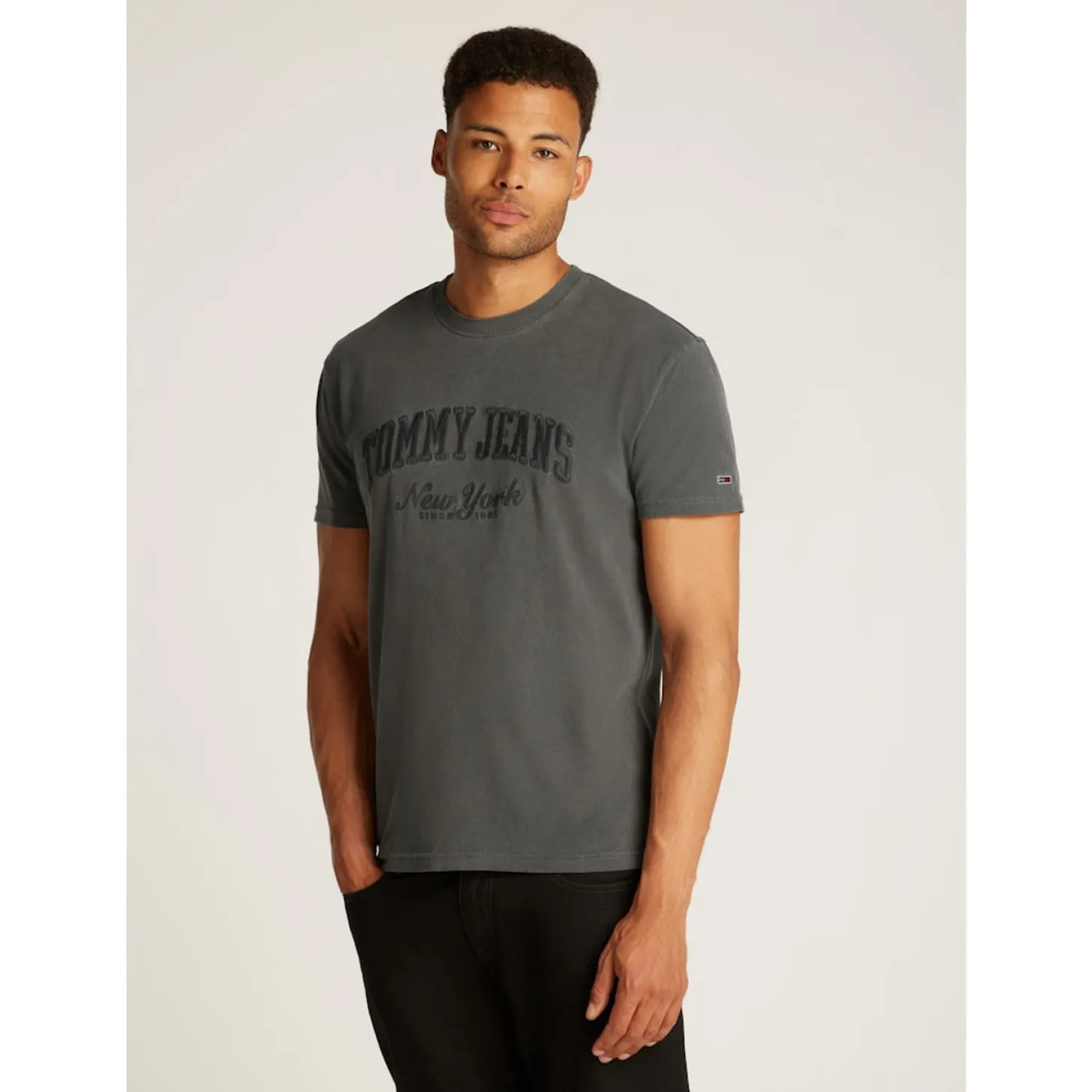 TJM REG VINTAGE VARSITY TEE