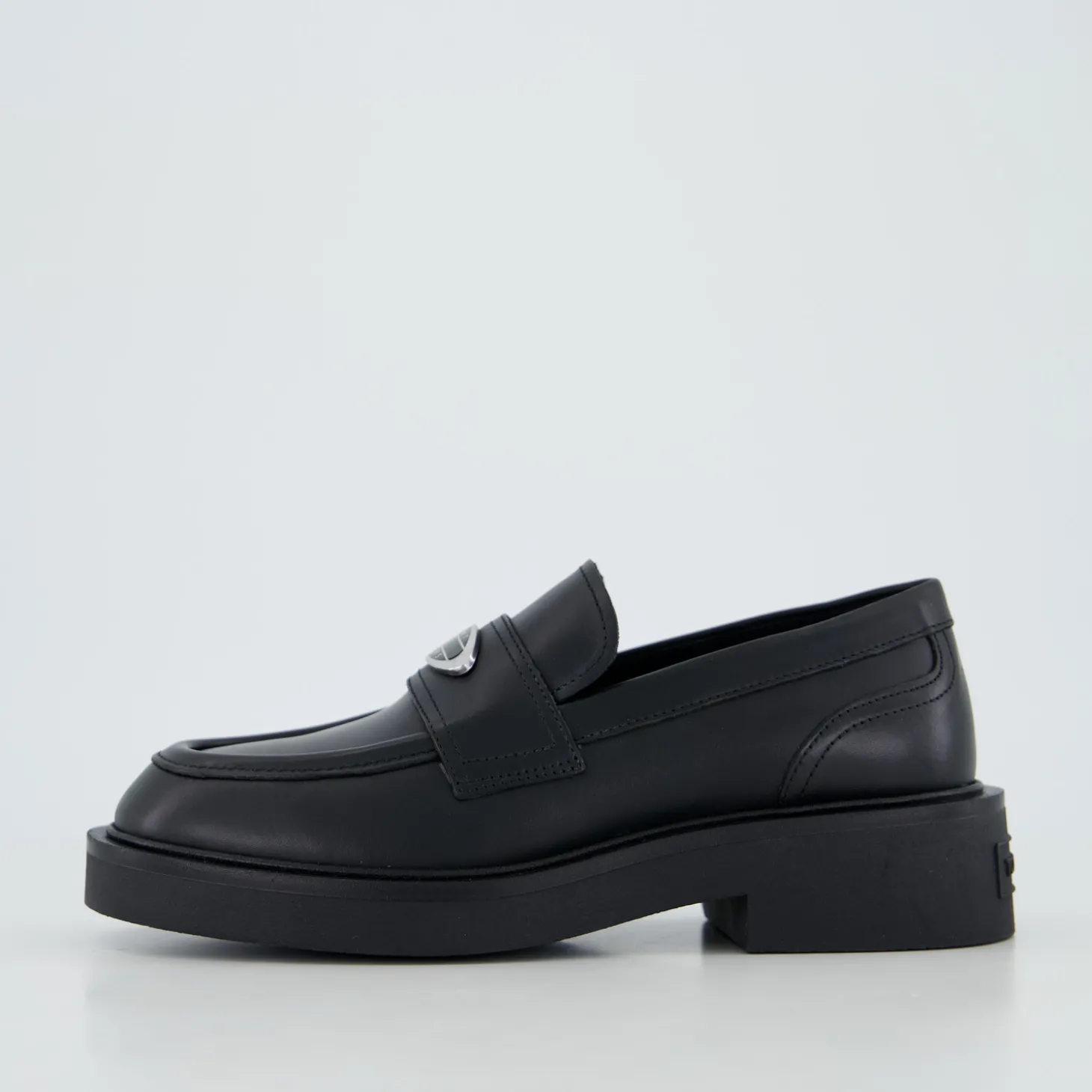 TJW FLAT LOAFER