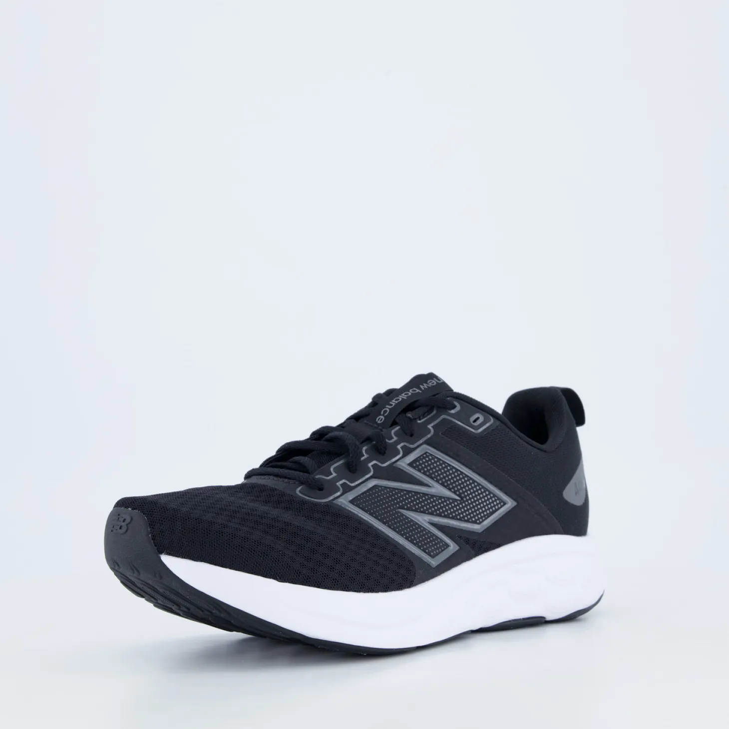 460 V4