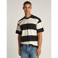 WOVEN LABEL RELAXED TEE