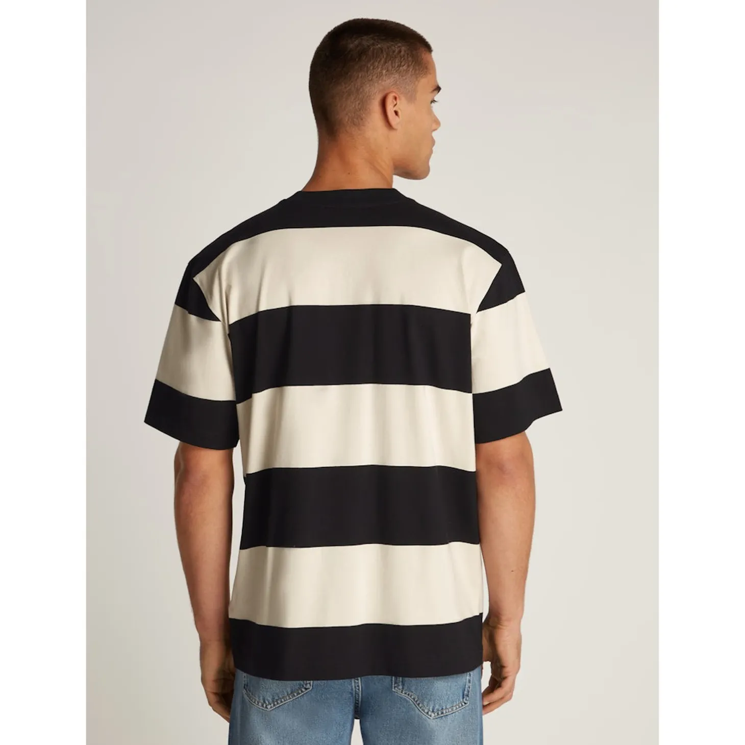 WOVEN LABEL RELAXED TEE